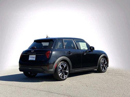 2026 MINI Hardtop Cooper