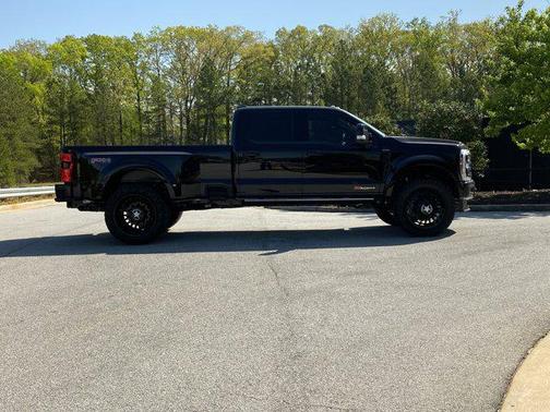 2025 Ford F-450 Platinum