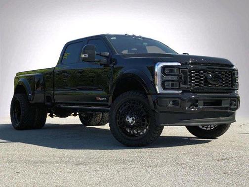 2025 Ford F-450 Platinum