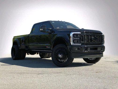 2025 Ford F-450 Platinum