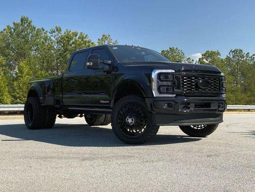2025 Ford F-450 Platinum