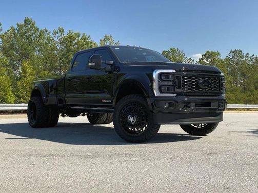 2025 Ford F-450 Platinum