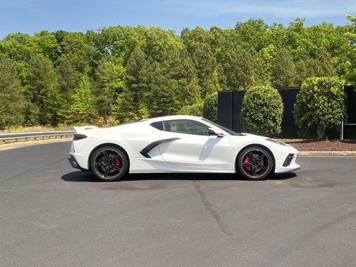 Arctic White 2020 Chevrolet Corvette Stingray w/2LT