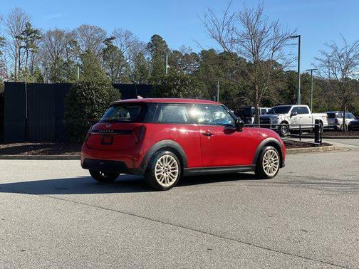 2025 MINI Hardtop Cooper