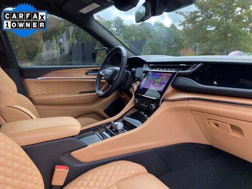 2024 Jeep Grand Cherokee Summit