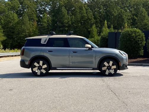 Smokey Green Metallic 2026 MINI Countryman Cooper S ALL4