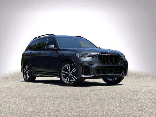 2021 BMW X7 M50i