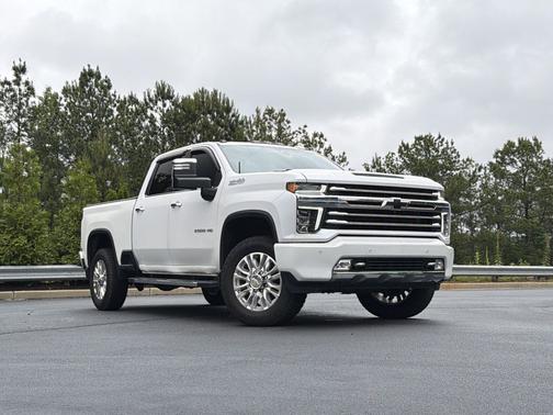 Iridescent Pearl Tricoat 2022 Chevrolet Silverado 2500 High Country
