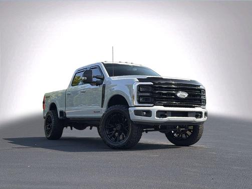 Avalanche 2025 Ford F-350 Platinum
