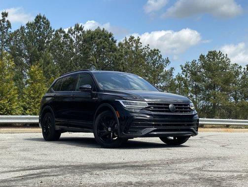2023 Volkswagen Tiguan 2.0T SE R-Line Black