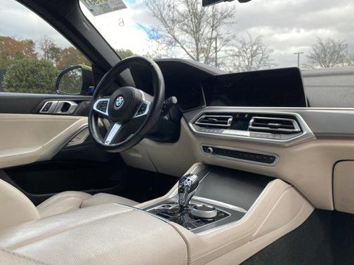 2022 BMW X6 xDrive40i