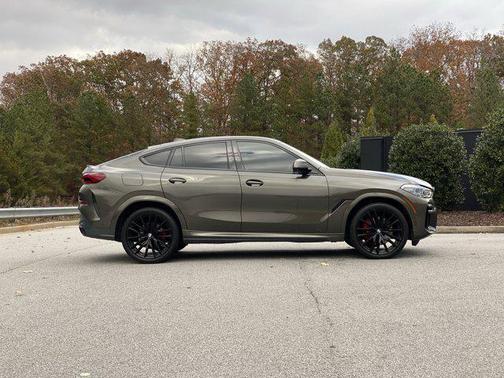2022 BMW X6 xDrive40i