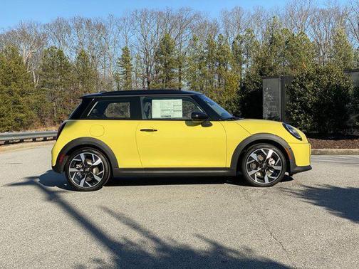 2025 MINI Hardtop Cooper