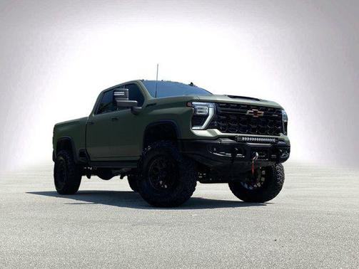 2024 Chevrolet Silverado 2500 4WD Crew Cab Standard Bed ZR2
