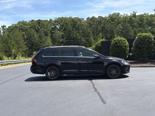 2016 Volkswagen Golf SportWagen TSI SEL 4-Door