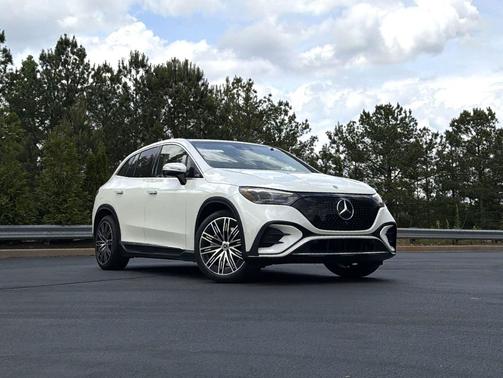 MANUFAKTUR Diamond White Metallic 2023 Mercedes-Benz EQE 350+ Base