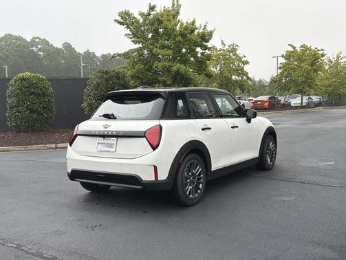Nanuq White Metallic 2026 MINI Hardtop Cooper S