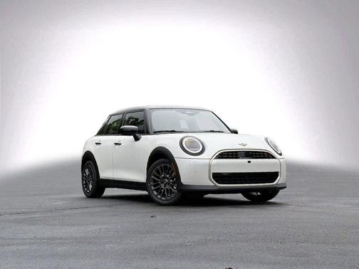 Nanuq White Metallic 2026 MINI Hardtop Cooper S