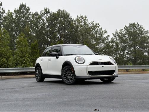 Nanuq White Metallic 2026 MINI Hardtop Cooper S