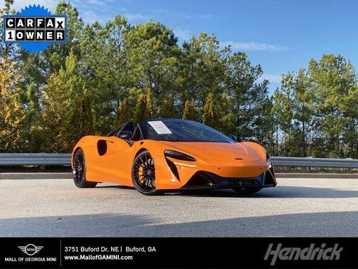 2025 McLaren Artura TechLux