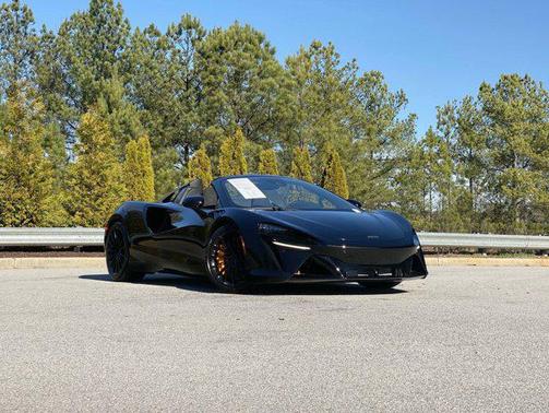 2025 McLaren Artura TechLux