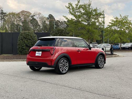Chili Red II 2026 MINI Hardtop Cooper