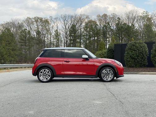 Chili Red II 2026 MINI Hardtop Cooper