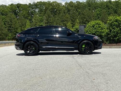 2021 Lamborghini Urus AWD