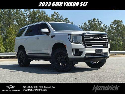 2023 GMC Yukon SLT