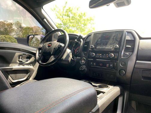 2020 Nissan Titan PRO-4X