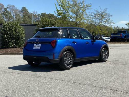 2025 MINI Hardtop Cooper