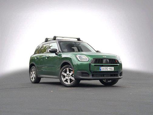 British Racing Green IV Metallic 2025 MINI Countryman Cooper S ALL4