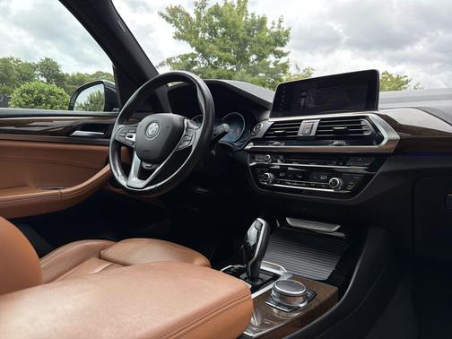Mineral White Metallic 2019 BMW X3 sDrive30i