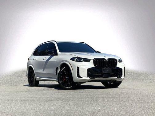 2025 BMW X5 M60i