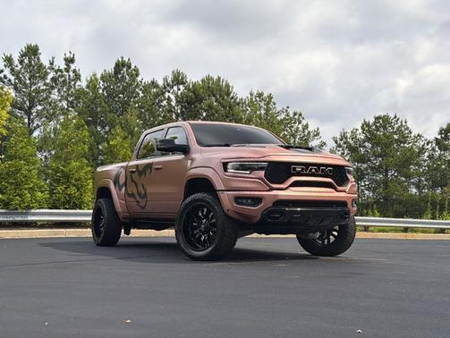Diamond Black Crystal Pearlcoat 2021 RAM 1500 TRX