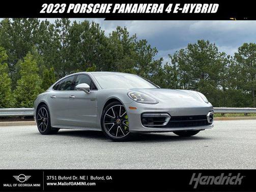 2023 Porsche Panamera E-Hybrid 4