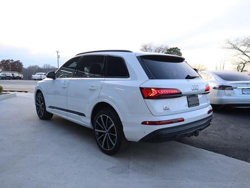 2022 Audi Q7 55 Prestige