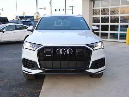 2022 Audi Q7 55 Prestige