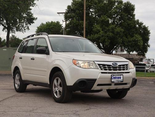 Satin White Pearl 2012 Subaru Forester 2.5X