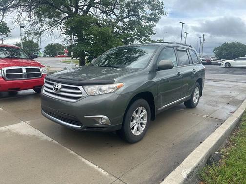 Cypress Pearl 2013 Toyota Highlander SE