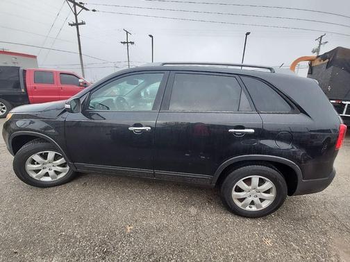 2011 Kia Sorento LX