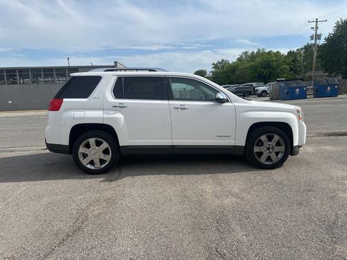 Summit White 2015 GMC Terrain SLT-2