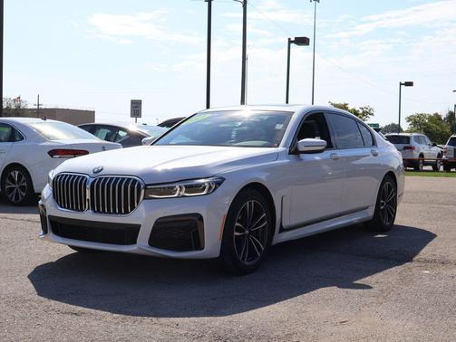 2021 BMW 740 xDrive