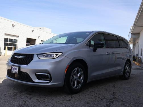 2024 Chrysler Pacifica Limited