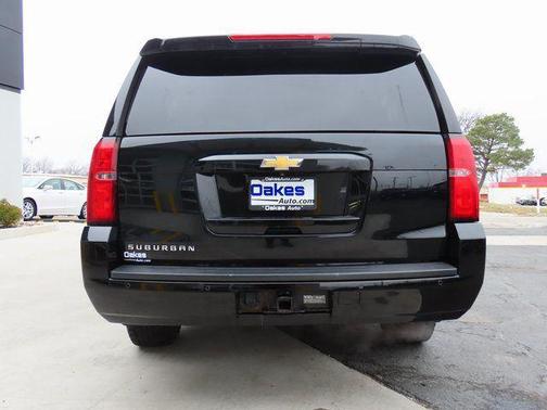 2016 Chevrolet Suburban LT