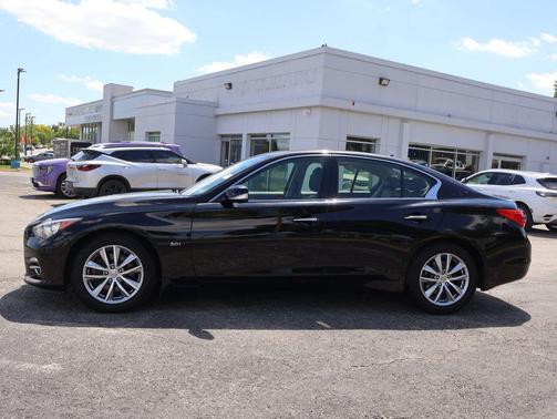 Black Obsidian 2016 INFINITI Q50 3.0T Premium