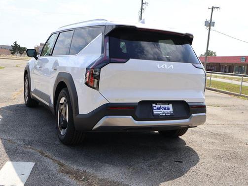 2026 Kia EV9 Wind