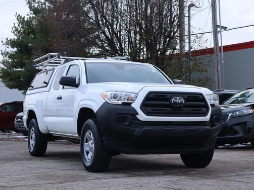 2019 Toyota Tacoma SR