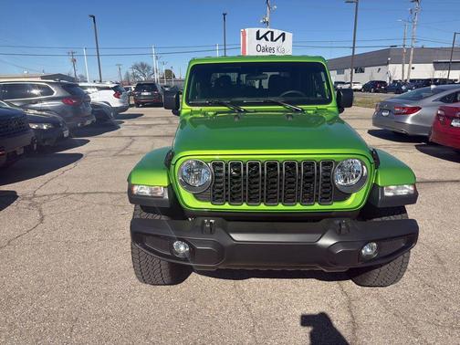 2025 Jeep Gladiator Nighthawk