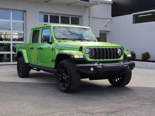 2025 Jeep Gladiator Nighthawk